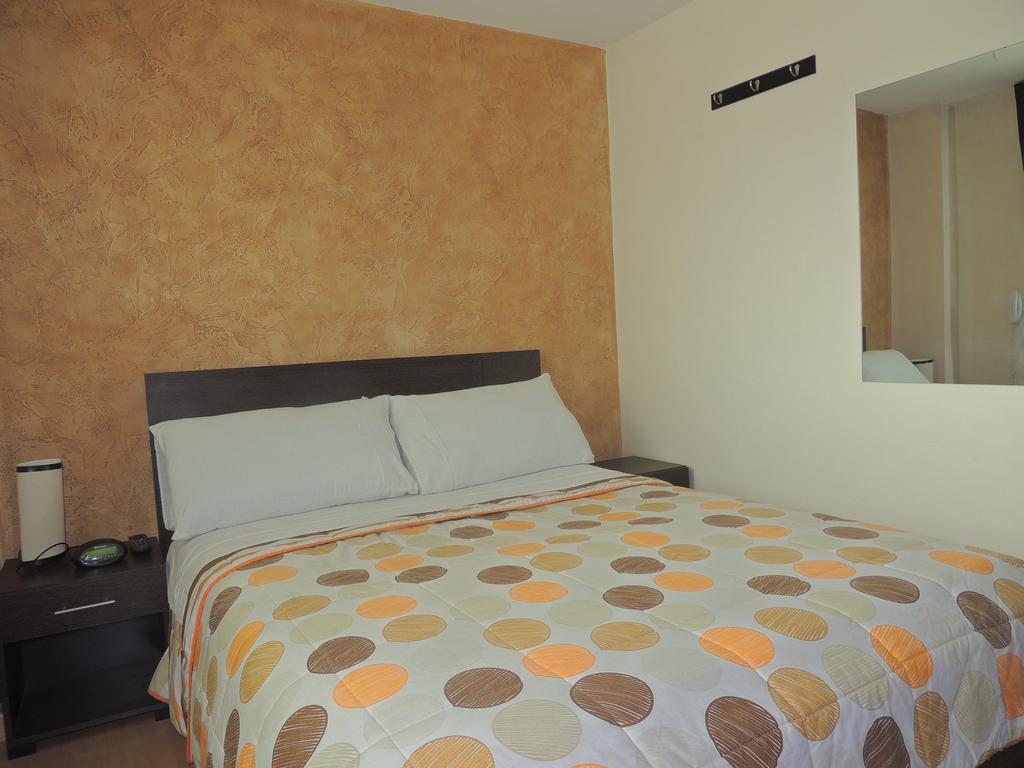 Titan Hotel & Spa Bogotá Værelse billede